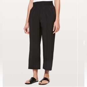 Lululemon Wanderer Crop, Sz 6 Black